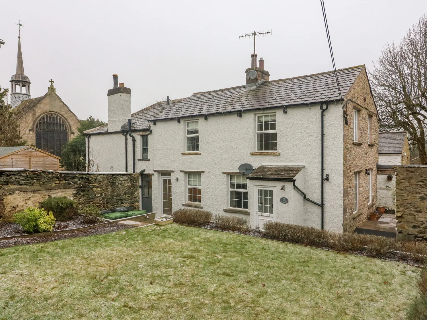Image name lavender cottage holiday let sedbergh cumbria the 4 image from the post Accommodation in Yorkshire.com.