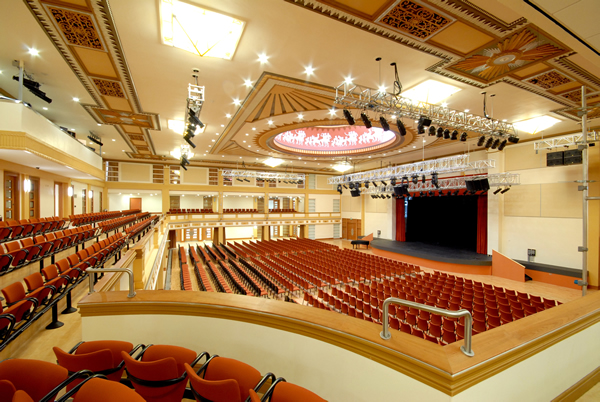 Bridlington Spa - Theatre, Concerts, Plays Visitor Attraction image 1 Image name Bridlington Spa 3 the 1 image from the post Bridlington Spa - Theatre, Concerts, Plays in Yorkshire.com.