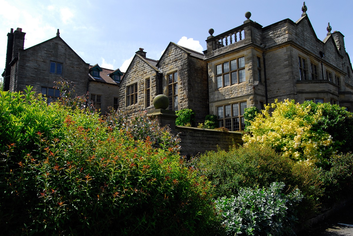 Dunsley Hall Country House Hotel Accommodation image 8 Image name Dunsley Hall Country House Hotel 1 1 the 6 image from the post Dunsley Hall Country House Hotel in Yorkshire.com.