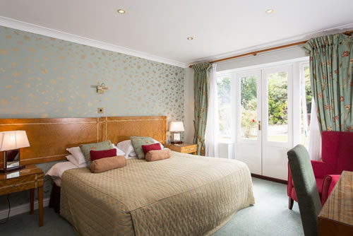 Dunsley Hall Country House Hotel Accommodation image 3 Image name Dunsley Hall Country House Hotel 3 the 1 image from the post Dunsley Hall Country House Hotel in Yorkshire.com.