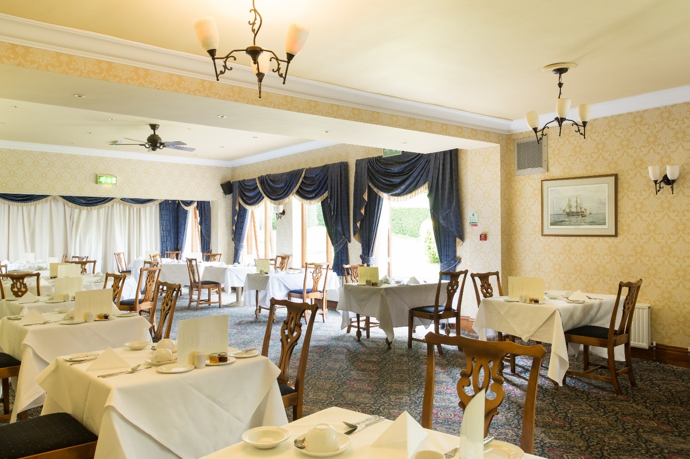 Dunsley Hall Country House Hotel Accommodation image 7 Image name Dunsley Hall Country House Hotel 4 the 5 image from the post Dunsley Hall Country House Hotel in Yorkshire.com.