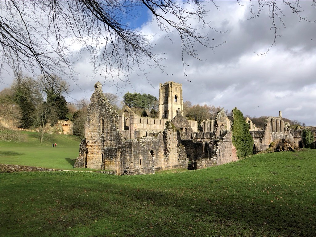 Amazing National Trust Properties in Yorkshire: Where History Meets Natural Beauty Page image 1 Image name Fountains Abbey Ruin the 1 image from the post Amazing National Trust Properties in Yorkshire: Where History Meets Natural Beauty in Yorkshire.com.