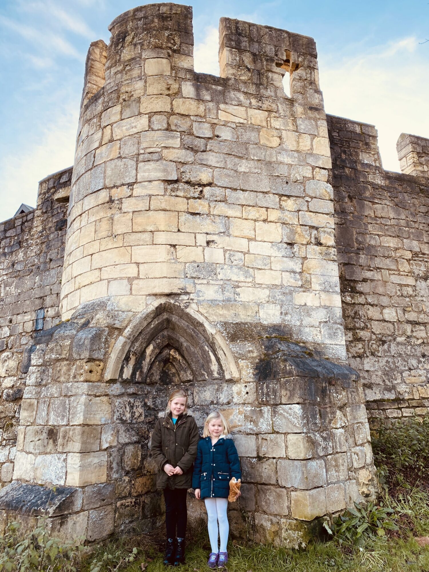 Walking around the York City Walls with Kids Post image 1 Image name IMG 4083 scaled the 1 image from the post Walking around the York City Walls with Kids in Yorkshire.com.