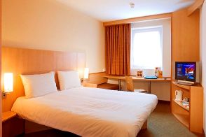 Ibis Sheffield City Accommodation image 4 Image name Ibis Sheffield the 2 image from the post Ibis Sheffield City in Yorkshire.com.