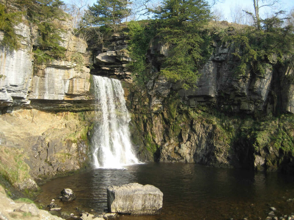 Ingleton Page image 15 Image name Ingleton Falls Waterfall Trail 1 the 7 image from the post Ingleton in Yorkshire.com.