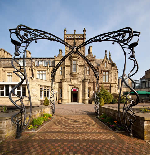 Image name Mercure Bradford Bankfield Hotel the 1 image from the post Mercure Bradford, Bankfield Hotel in Yorkshire.com.