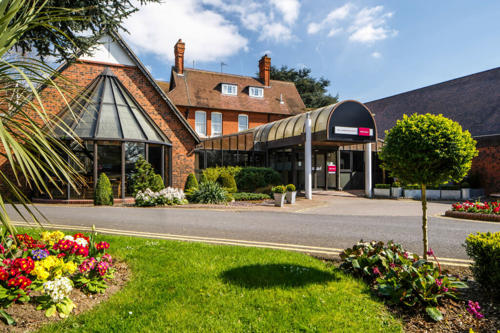 Mercure Hull Grange Park Hotel Accommodation image 4 Image name Mercure Hull Grange Park Hotel the 2 image from the post Mercure Hull Grange Park Hotel in Yorkshire.com.