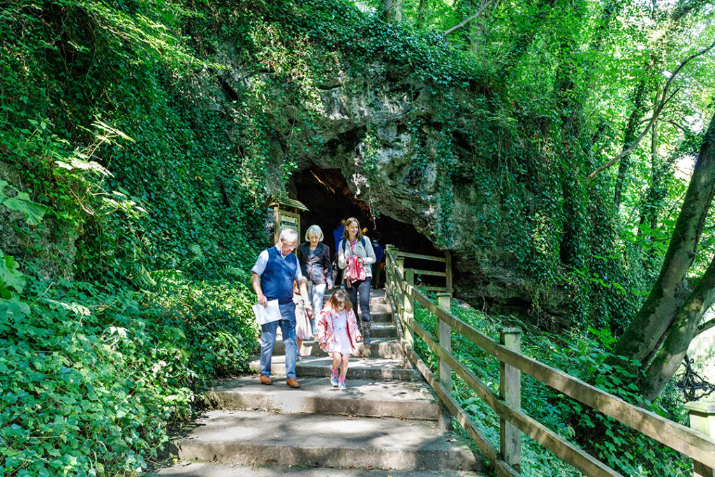 Knaresborough Page image 31 Image name Mother Shiptons Cave 2 the 9 image from the post Knaresborough in Yorkshire.com.
