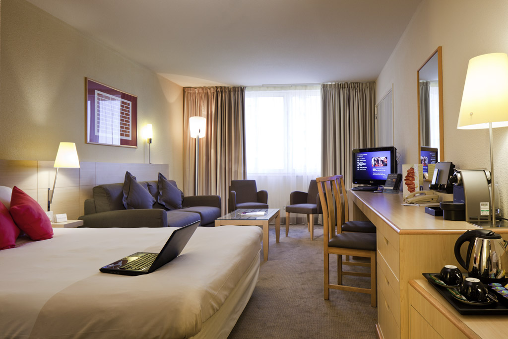 Novotel Leeds Centre Accommodation image 4 Image name Novotel Leeds Centre the 2 image from the post Novotel Leeds Centre in Yorkshire.com.