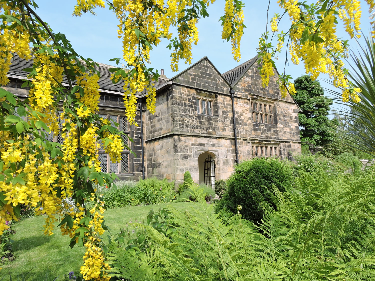 Image name Oakwell Hall and Country Park the 10 image from the post Oakwell Hall and Country Park in Yorkshire.com.