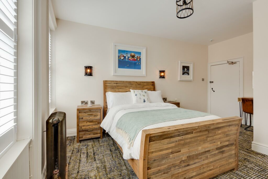 Palace Hill Hotel Accommodation image 6 Image name Palace Hill Hotel 2 the 4 image from the post Palace Hill Hotel in Yorkshire.com.