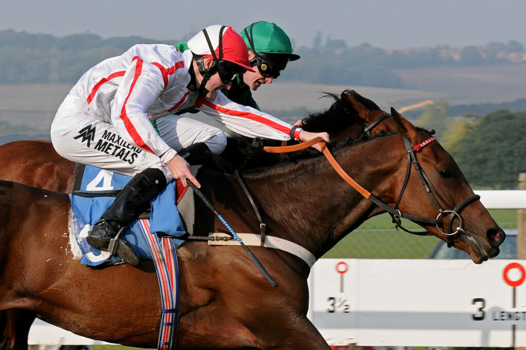 Horse racing Summer Festival begins at Pontefract Racecourse Post image 4 Image name Pontefract Racecourse 2 the 4 image from the post Horse racing Summer Festival begins at Pontefract Racecourse in Yorkshire.com.