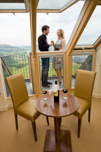 Raven Hall Country House Hotel Accommodation image 8 Image name Raven Hall Country House Hotel 1 the 8 image from the post Raven Hall Country House Hotel in Yorkshire.com.