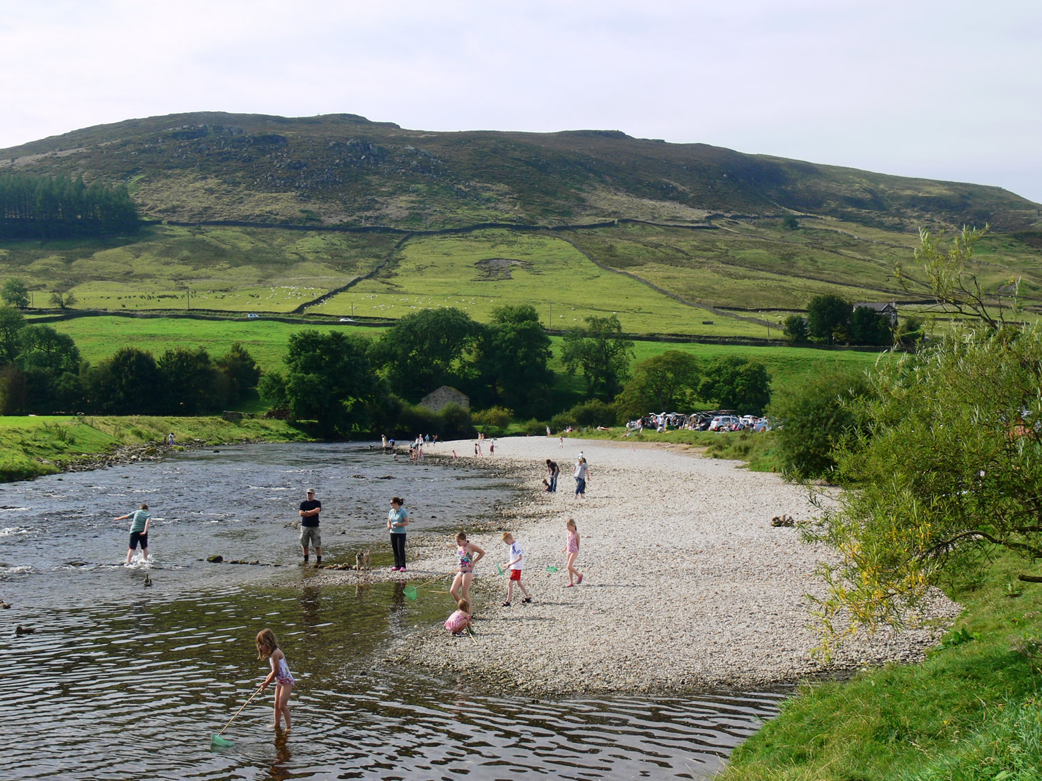 Image name River Wharfe Car Park Campsite the 17 image from the post Yorkshire Dales in Yorkshire.com.
