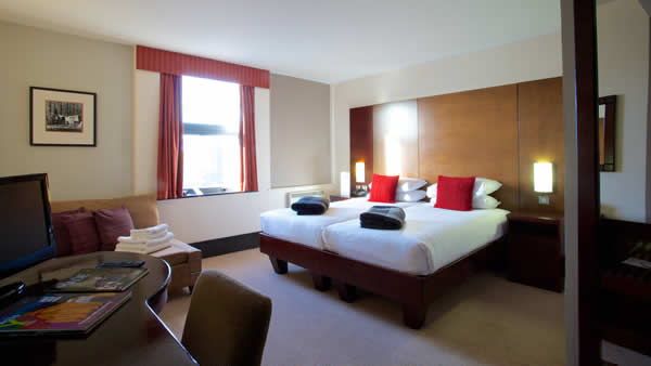 OYO Flagship Sheffield Metropolitan Accommodation image 4 Image name Sheffield Metropolitan 3 the 2 image from the post OYO Flagship Sheffield Metropolitan in Yorkshire.com.