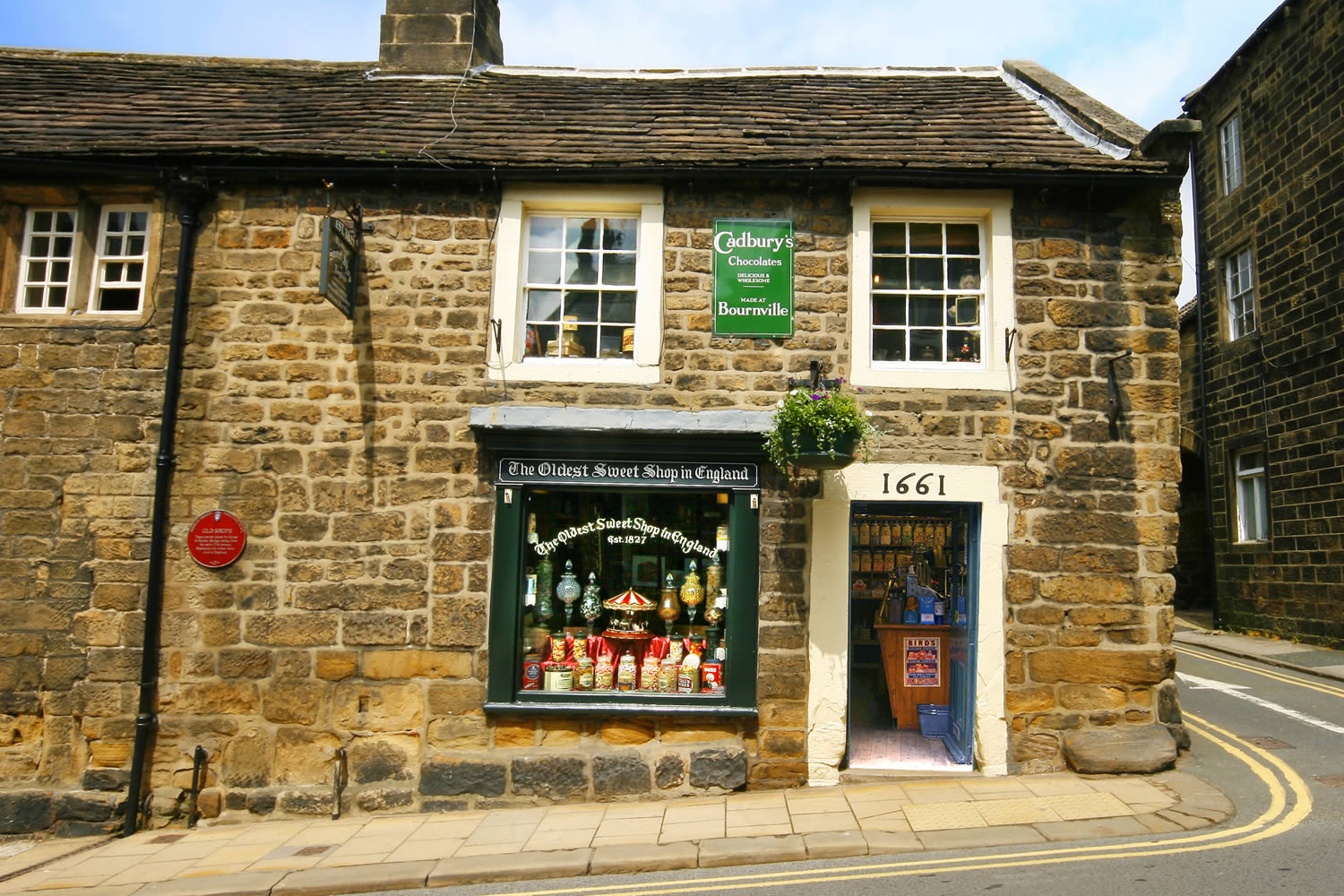 Image name The Oldest Sweet Shop in the World the 5 image from the post The Oldest Sweet Shop in the World in Yorkshire.com.