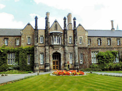 Image name York St John University the 15 image from the post Finding Last-Minute Student Accommodation in Yorkshire's University Cities in Yorkshire.com.