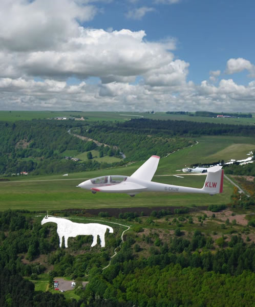 Image name Yorkshire Gliding Club the 3 image from the post Yorkshire Gliding Club in Yorkshire.com.