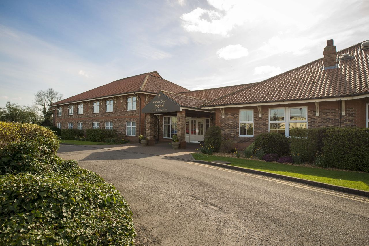 Allerton Court Hotel Exterior Picture