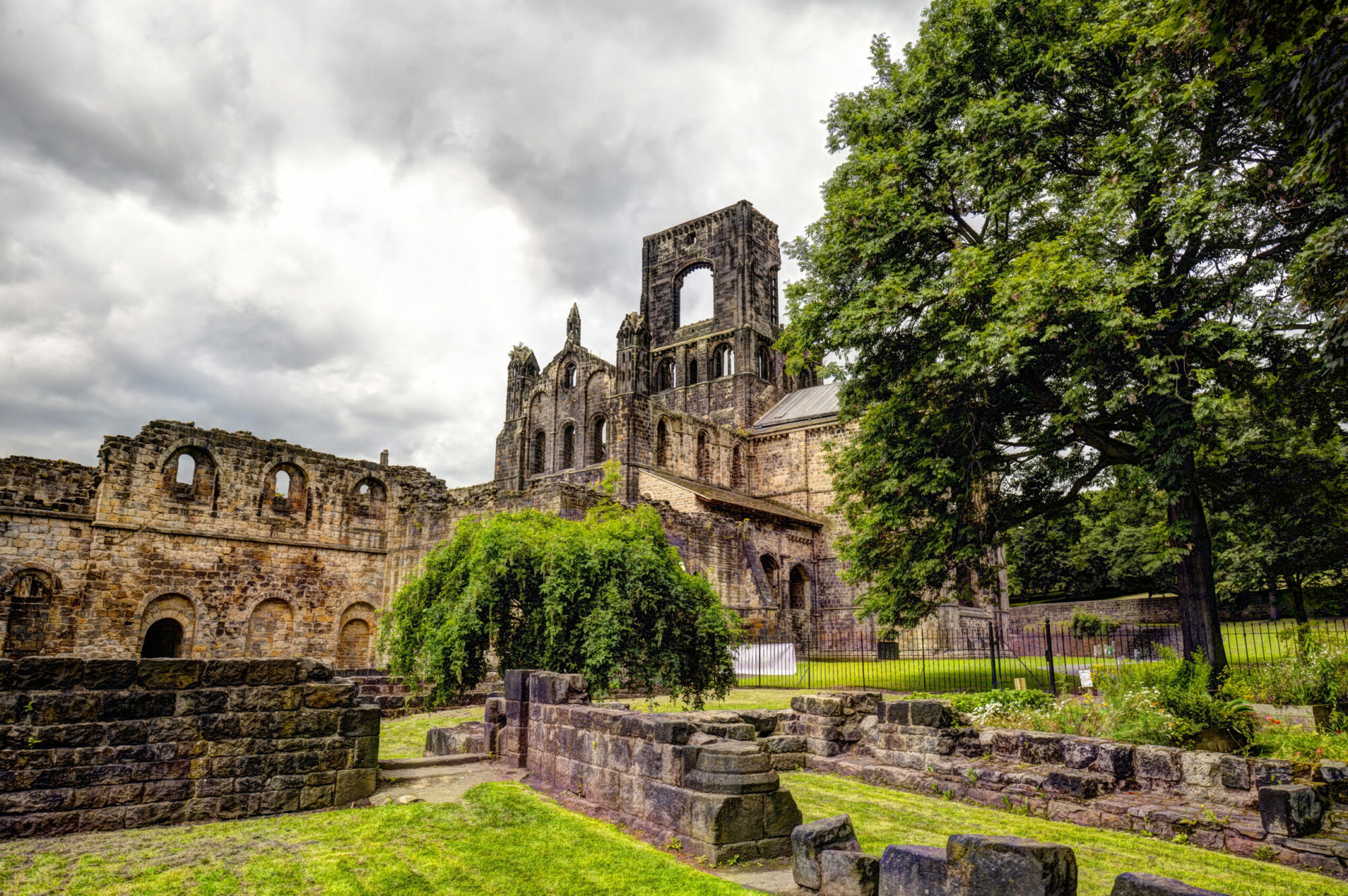 Leeds Page image 26 Image name shutterstock 449746546 scaled the 16 image from the post Leeds in Yorkshire.com.