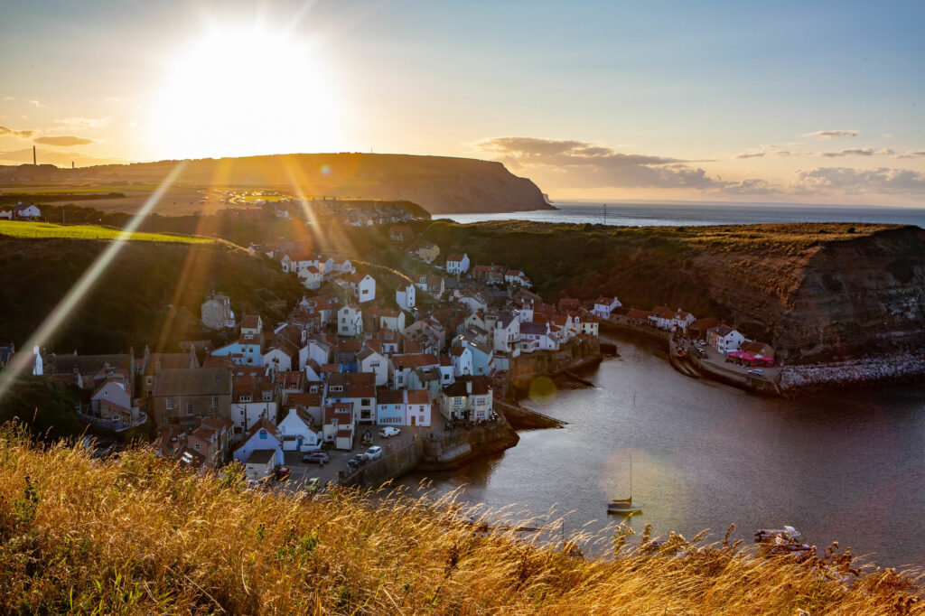 Staithes Page image 1 Image name staithes essentials duncan lomax the 1 image from the post Staithes in Yorkshire.com.