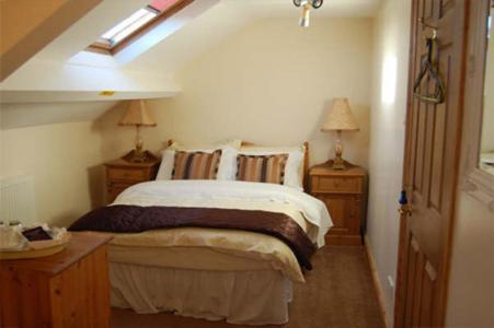 Pinewood House image three