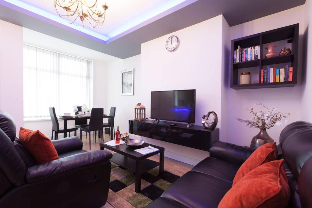 Spring Close Apartments Accommodation image 1 Spring Close Apartments image one