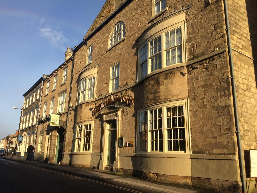 Picture of Newton House