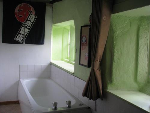 Sweetheart House Accommodation image 3 Sweetheart House image three