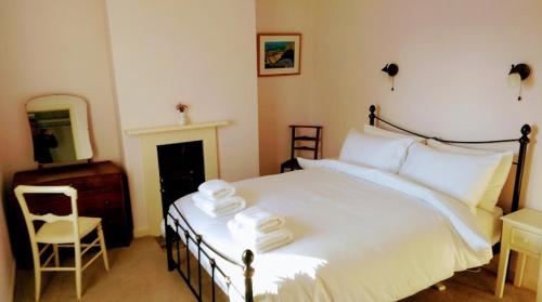 Milliner's Cottage image three