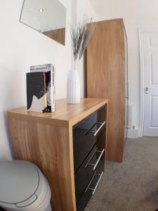 Toll Bridge Studio Accommodation image 2 Toll Bridge Studio image two