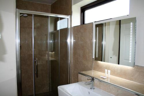 Yorkway Motel Accommodation image 2 Yorkway Motel image two