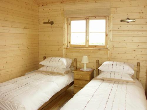 Thornlea Log Cabin Accommodation image 2 Thornlea Log Cabin image two