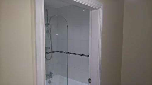 13 Princess Royal Terrace image three