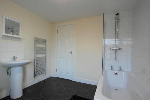 55A Derbyshire Lane Accommodation image 1 55A Derbyshire Lane image one