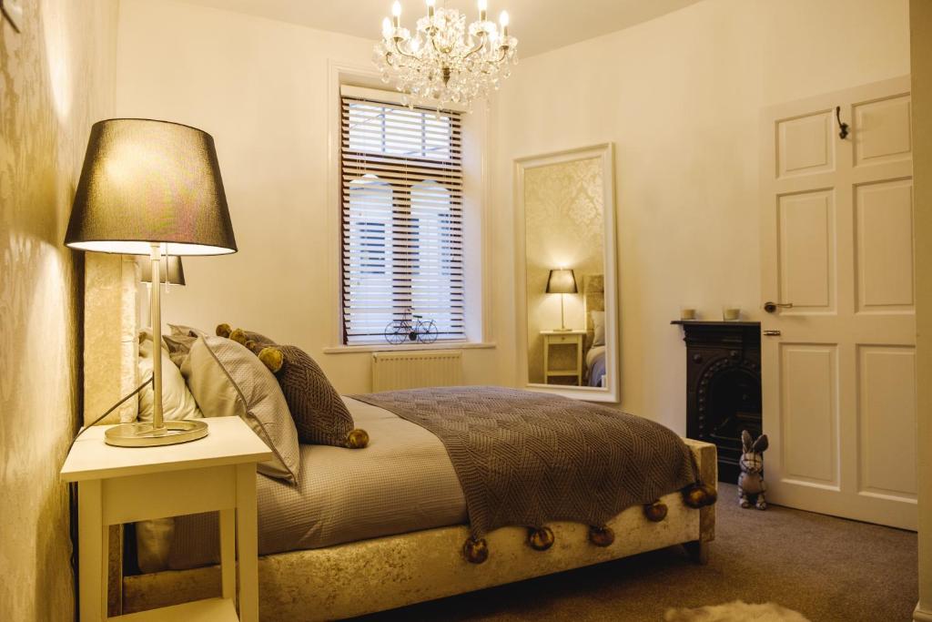St John’s Cottage – Simple2let Serviced Apartments Accommodation image 1 St John’s Cottage – Simple2let Serviced Apartments image one