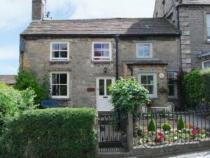 Holiday Cottages in Leyburn Page image 27 Picture of Cartmel Cottage