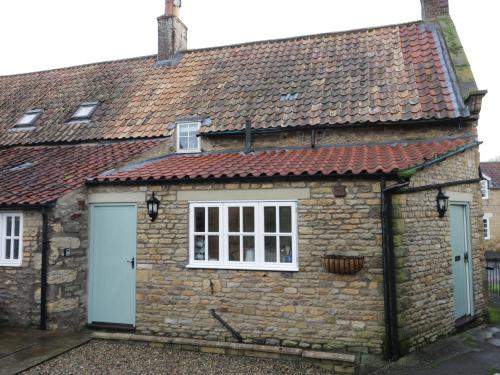 Chapel Cottage, Scarborough image three