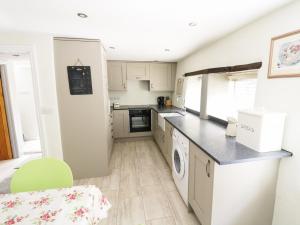 Orchard Cottage, Keighley Accommodation image 2 Orchard Cottage, Keighley image two