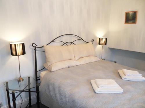 Big Sky Guest House- ROOM ONLY Accommodation image 3 Big Sky Guest House- ROOM ONLY image three