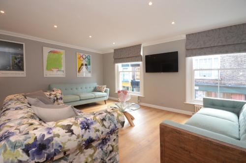 Fossgate Luxury Duplex City Centre Apartment Accommodation image 3 Fossgate Luxury Duplex City Centre Apartment image three