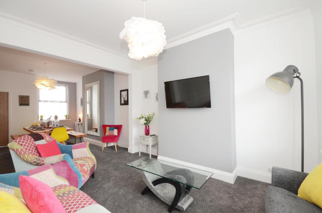 Picture of York Boutique House-3 Bedroom spacious & stylish property