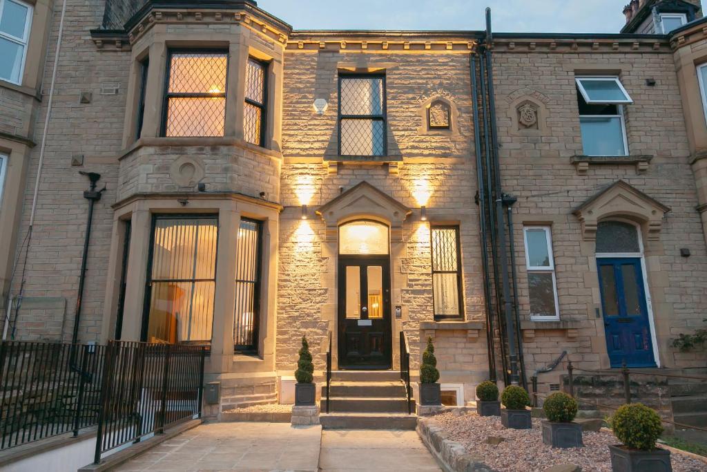 Townhouse No 12 image one
