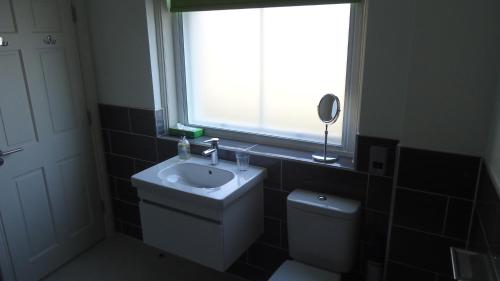 Hunter’s Retreat - York City Centre Apartment Accommodation image 3 Hunter’s Retreat image three