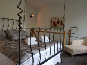 Huddersfield Page image 13 Picture of The Retreat at Plover Cottage Lindley