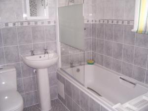 The Tops Self Catering Accommodation image 2 The Tops Self Catering image two