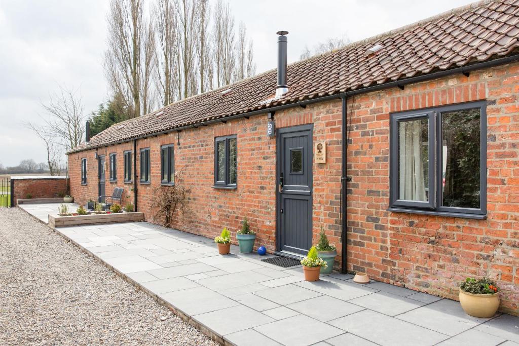 Thrush Nest Cottages - Wren & Stable Accommodation image 1 Thrush Nest Cottages - Wren & Stable image one