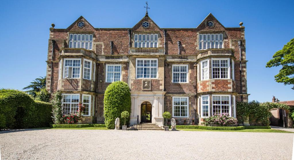 Picture of Goldsborough Hall