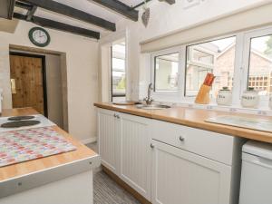 Lena Cottage, Driffield Accommodation image 2 Lena Cottage, Driffield image two
