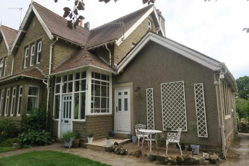 Farfield Accommodation image 3 Farfield image three